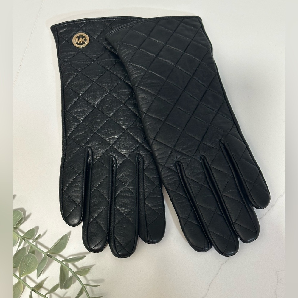 MICHAEL KORS Women's Leather Black Quilted Tech Gloves Size M Touch Tip Gloves - Picture 2 of 13